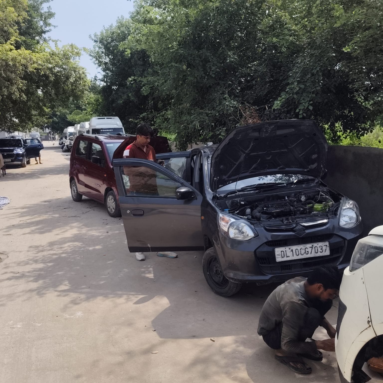 Amit Motors Workshop Photo 38